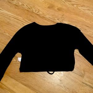 Women’s a velvet material crop top shirt never worn